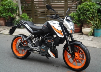 KTM Duke200 ga cơ lướt rodai